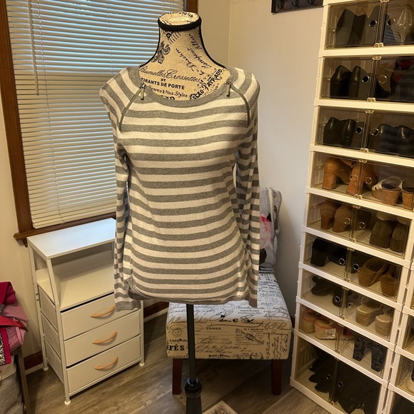 MICHAEL Michael Kors Sweaters - Sweater gray and white stripped‎ with shoulder zippers.